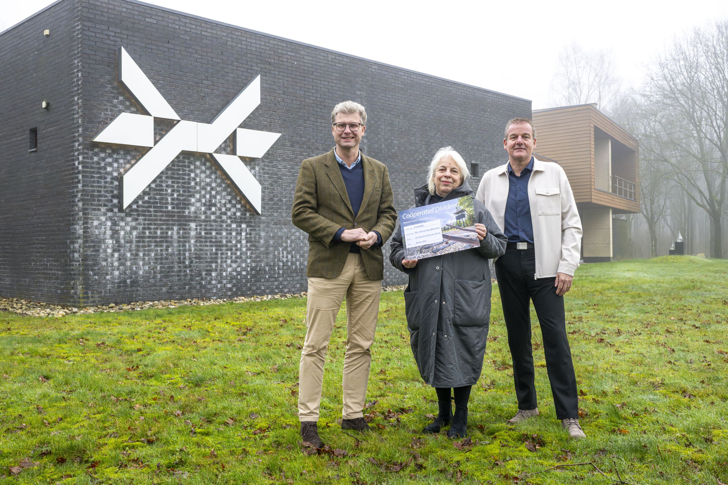 Drentse Rabobanken steunen Herinneringscentrum Kamp Westerbork met schenking voor maquette